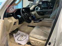 تۆیۆتا لاند کروزەر